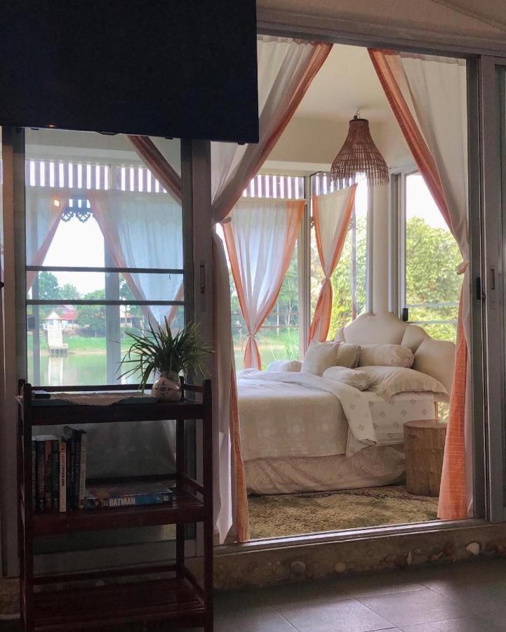 River Flow House Bangtanod Photharam Экстерьер фото
