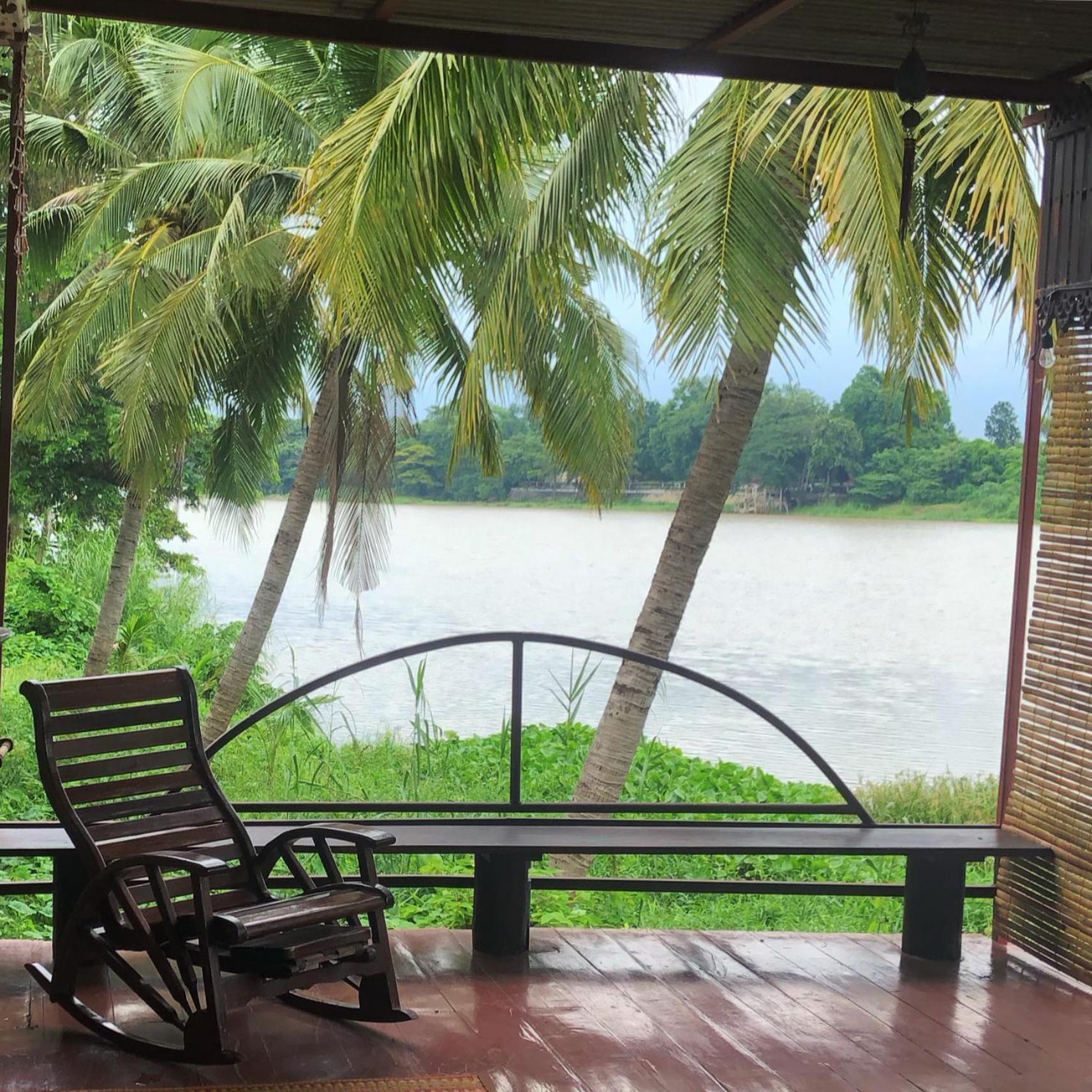 River Flow House Bangtanod Photharam Экстерьер фото