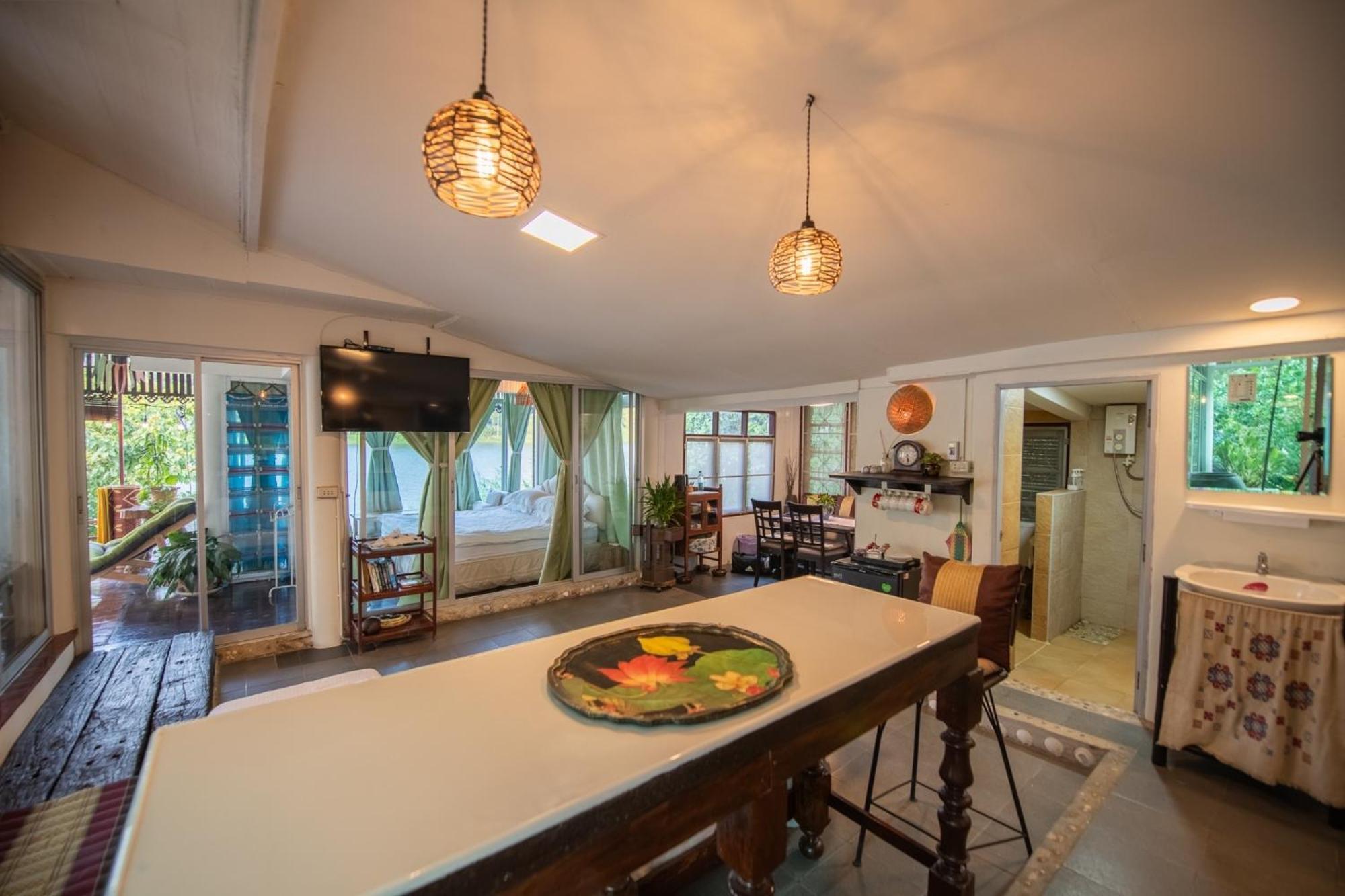 River Flow House Bangtanod Photharam Экстерьер фото