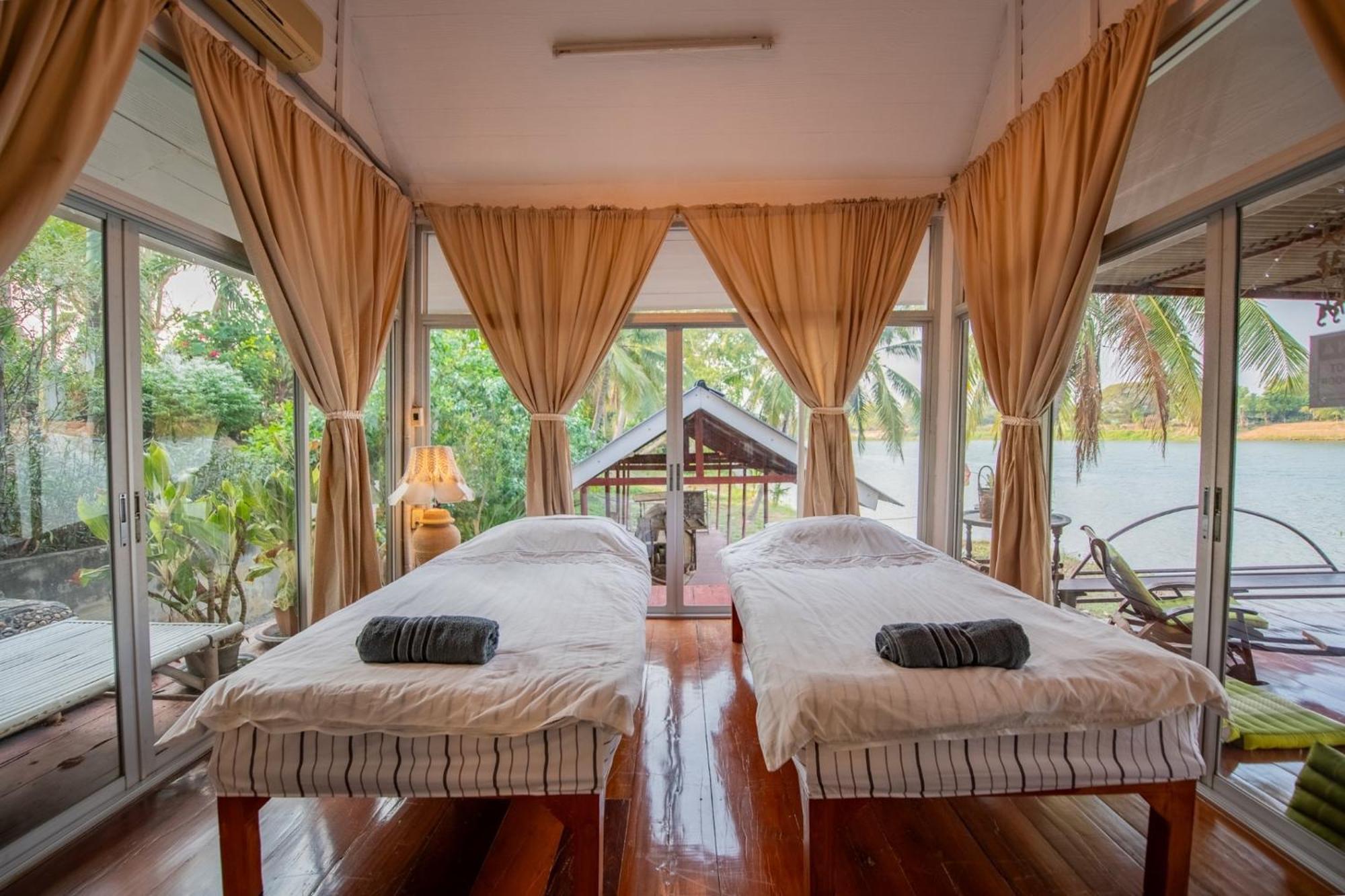 River Flow House Bangtanod Photharam Экстерьер фото